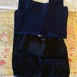 Lou & Grey (Loft) 2 EUC Black & Blue Leggings